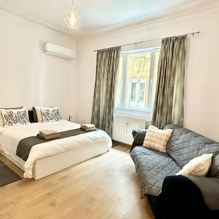 アパート Spacious 1br In Sofia, Next To *