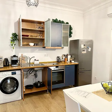 Daire Spacious 1br In Sofia, Next To Sofya